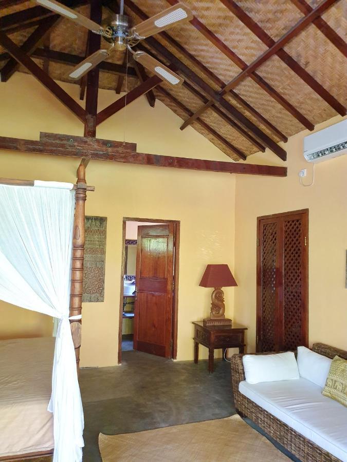 Waiara Village Guesthouse Maumere Buitenkant foto