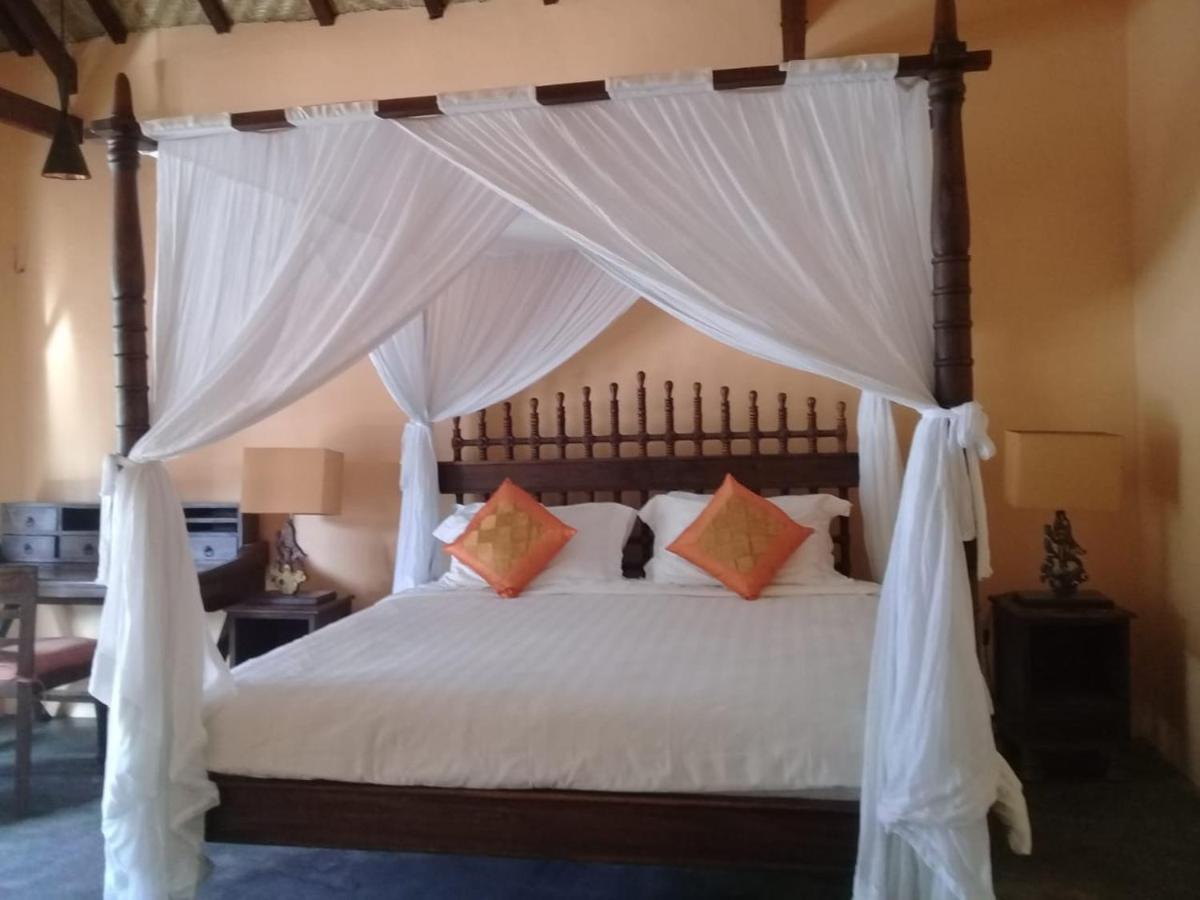 Waiara Village Guesthouse Maumere Kamer foto